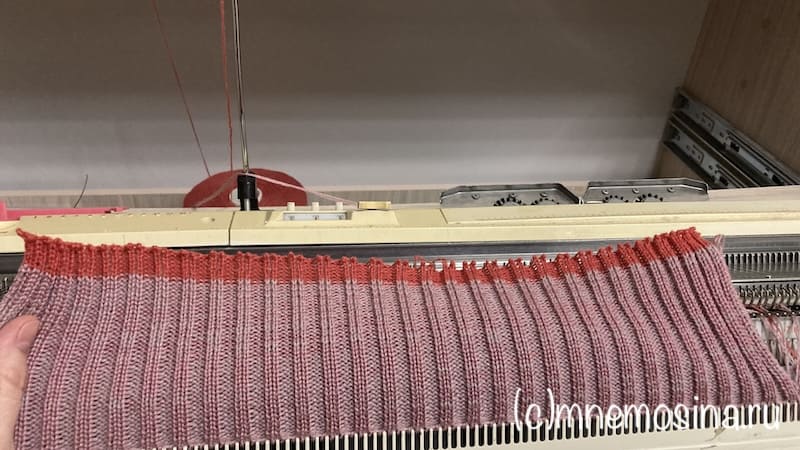 Резинка гольфов на вязальной машине