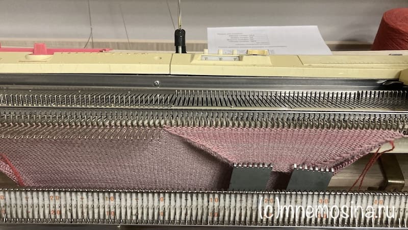 Вязание стопы гольфов на вязальной машине