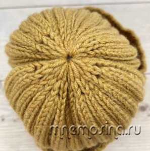 макушка вязаной шапки